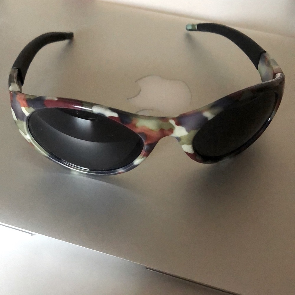 🕶️ Kids Camo Sunglasses